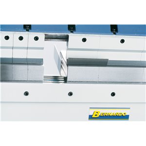 Schwenkbiegemaschine B 1050 BOX