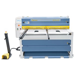 Motorische Tafelschere mit Blechauswurf nach vorne und hinten MTR 1560 x 3 mm NCC mit pneumat. Blechhochhaltevorrichtung *