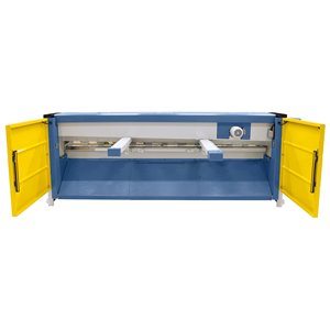 Motorische Tafelschere mit Blechauswurf nach vorne und hinten MTR 2560 x 2,5 mm NCC mit pneumat. Blechhochhaltevorrichtung *