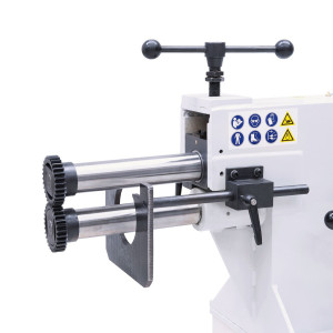 MSM 400 C Bernardo Motorische Sickenmaschine