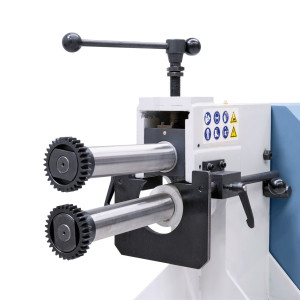 MSM 400 C Bernardo Motorische Sickenmaschine