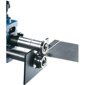 MSM 250 C Bernardo Motorische Sickenmaschine