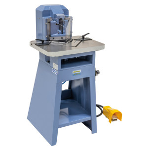 Bernardo AK 150 PT Pneumatische Ausklinkmaschine