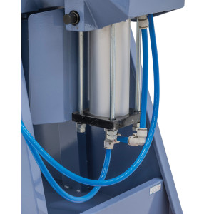 Bernardo AK 150 PT Pneumatische Ausklinkmaschine