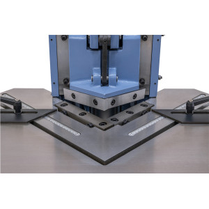 Bernardo AK 150 PT Pneumatische Ausklinkmaschine